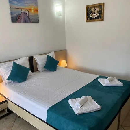 Guest house Por Favor 3*