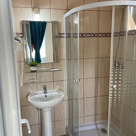 Guest house Por Favor 3*
